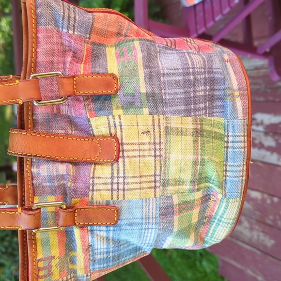 COPY - Dooney and Bourke picnic theme purse - Picture 2 of 8